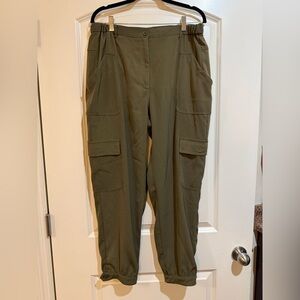 Max Studio Army Green Cargo Pants